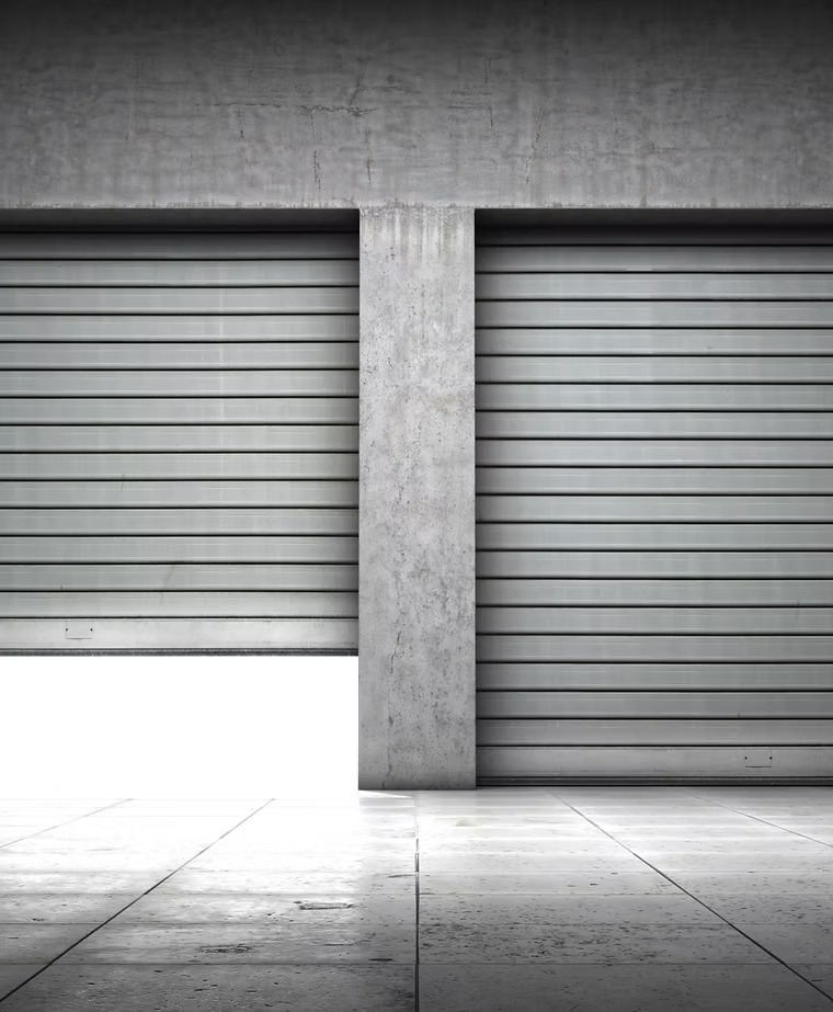 Roller shutter and secure entrance project